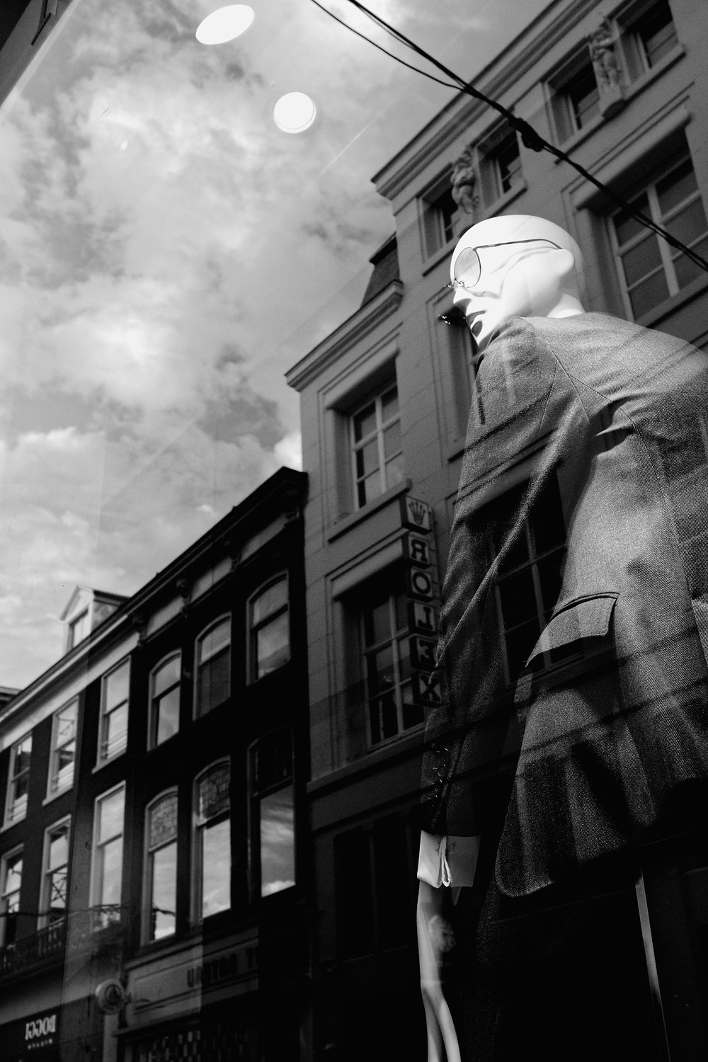 Mannequin and facades — Reflections