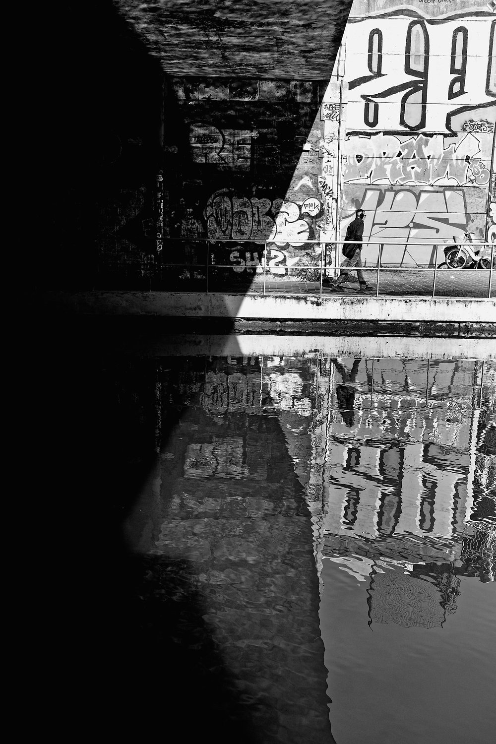Inverted wall — Reflections